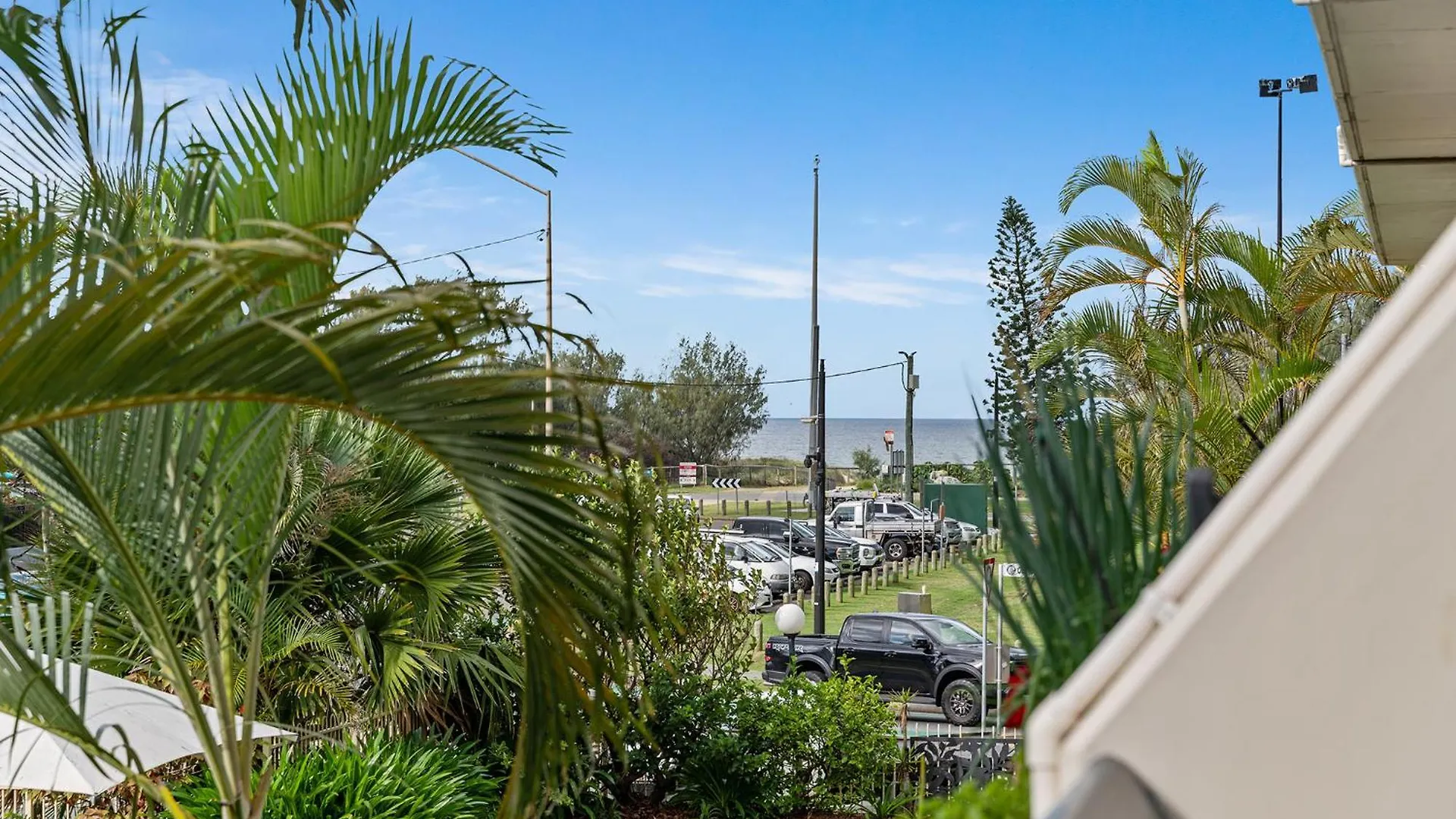Hi Ho Beach Apartments On Broadbeach Gold Coast Aparthotel