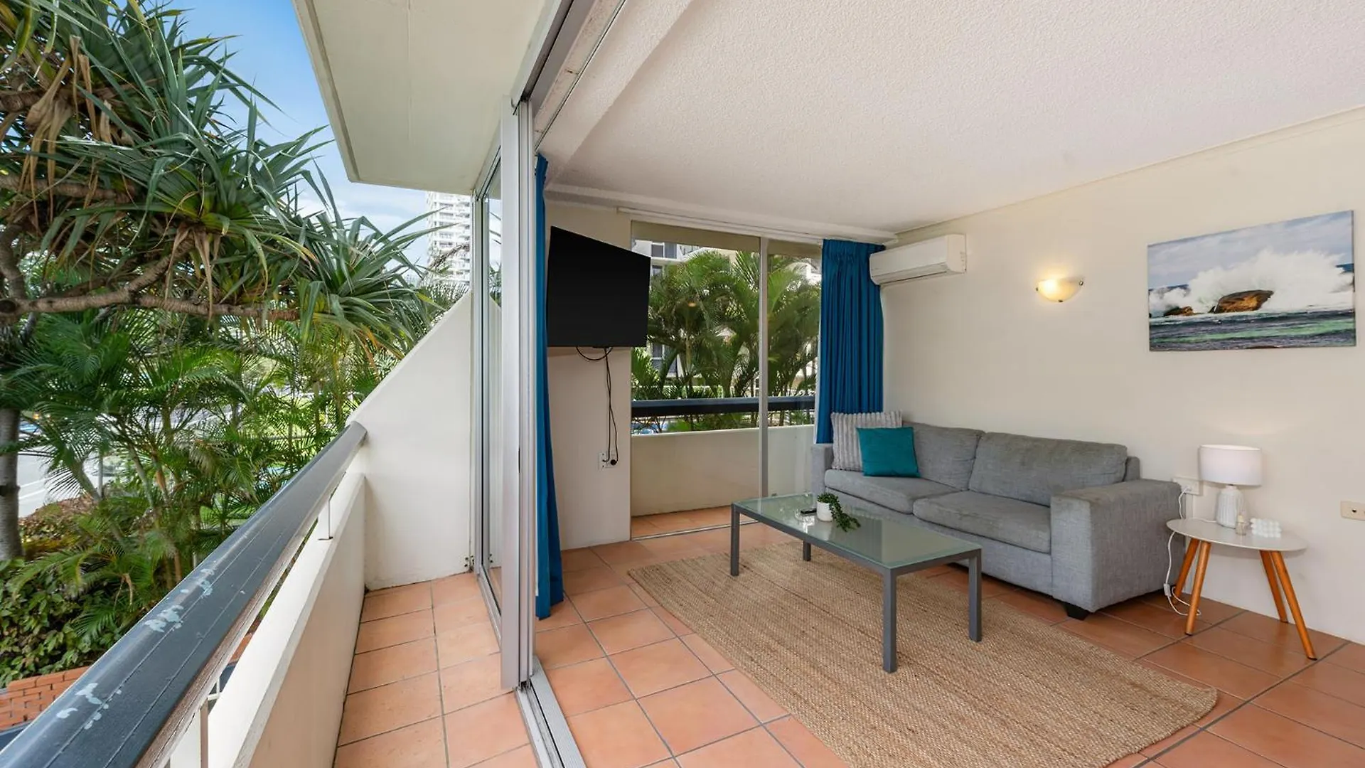 Hi Ho Beach Apartments On Broadbeach Gold Coast
