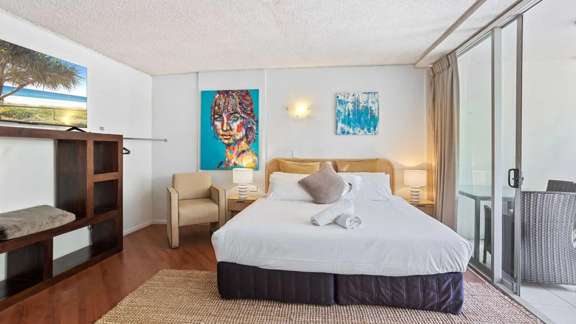 Aparthotel Hi Ho Beach Apartments On Broadbeach Gold Coast