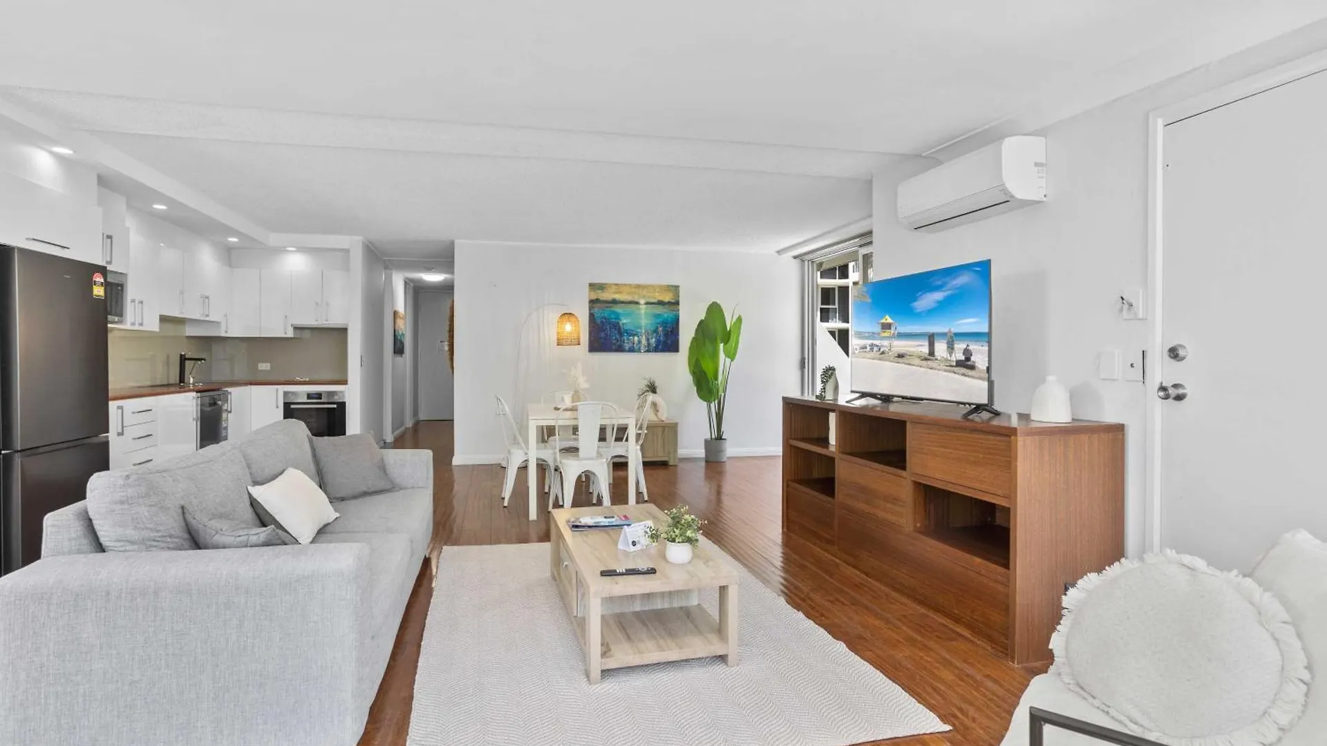 Hi Ho Beach Apartments On Broadbeach Gold Coast 3*,