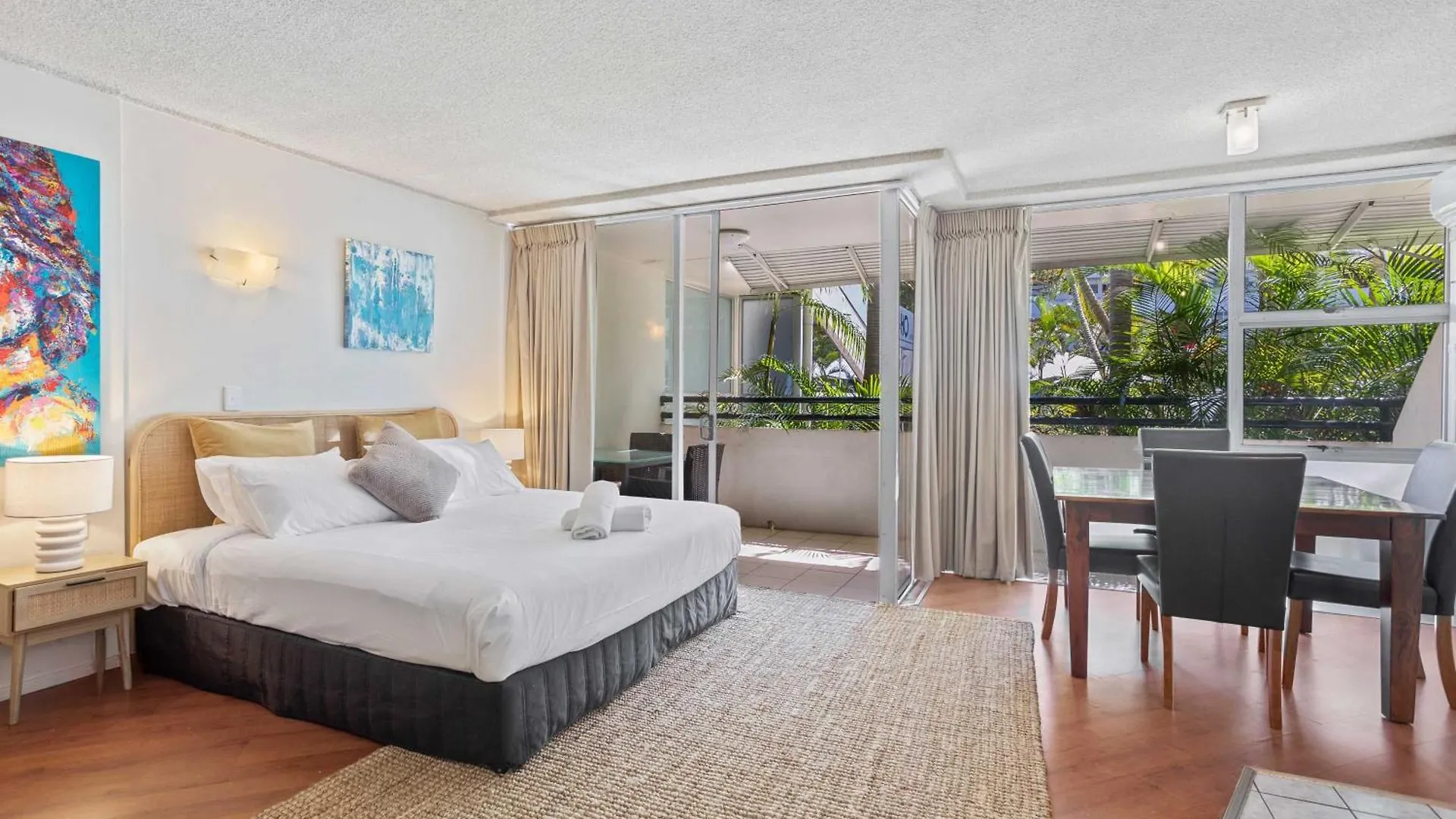 Hi Ho Beach Apartments On Broadbeach Gold Coast 3*,