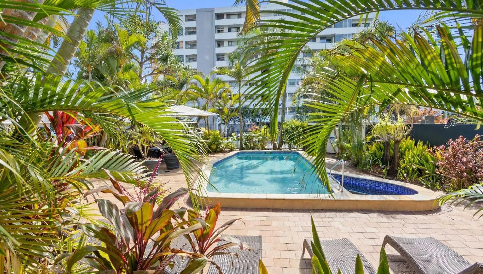 *** Aparthotel Hi Ho Beach Apartments On Broadbeach Gold Coast Australia