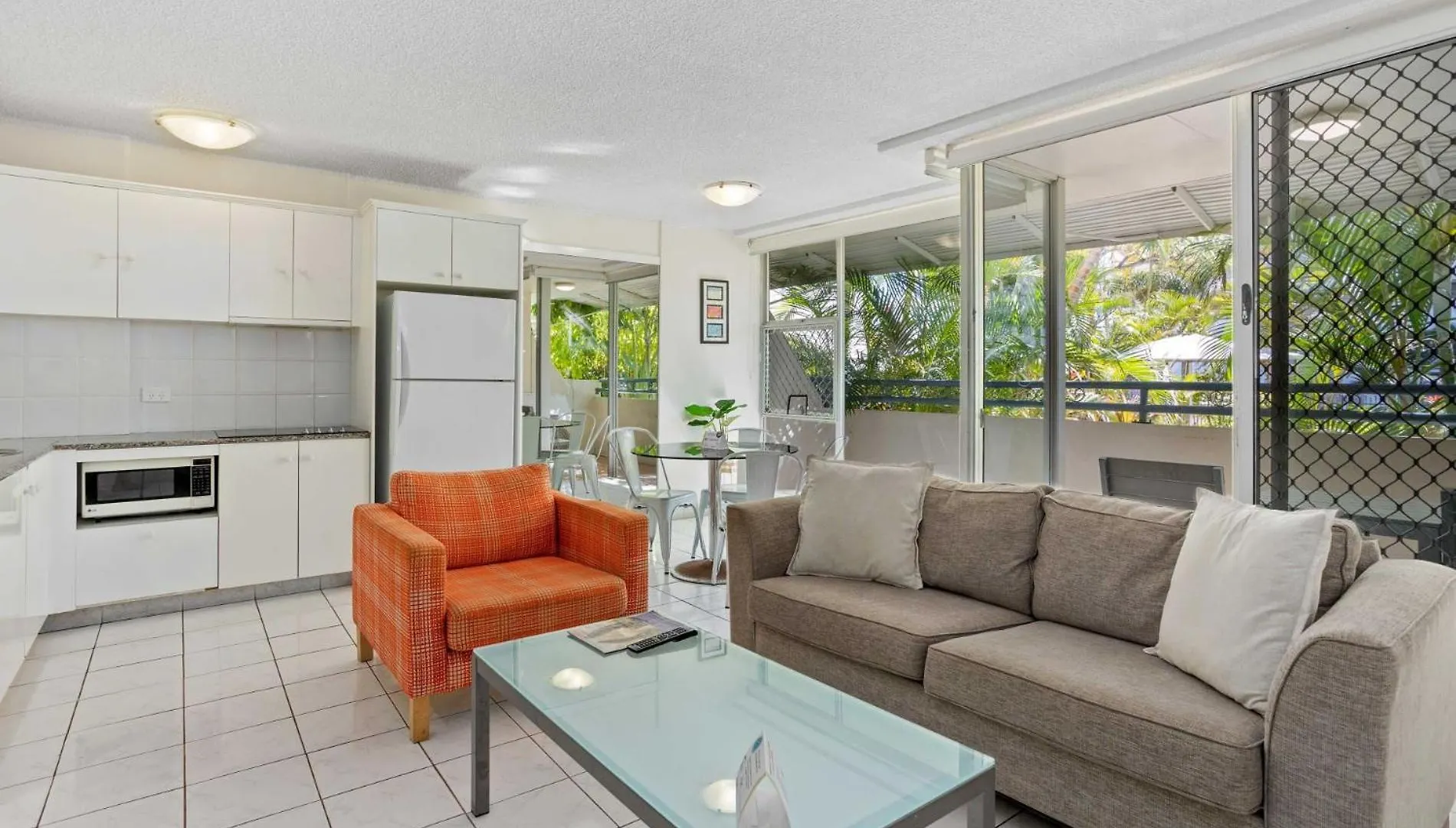 Hi Ho Beach Apartments On Broadbeach Gold Coast