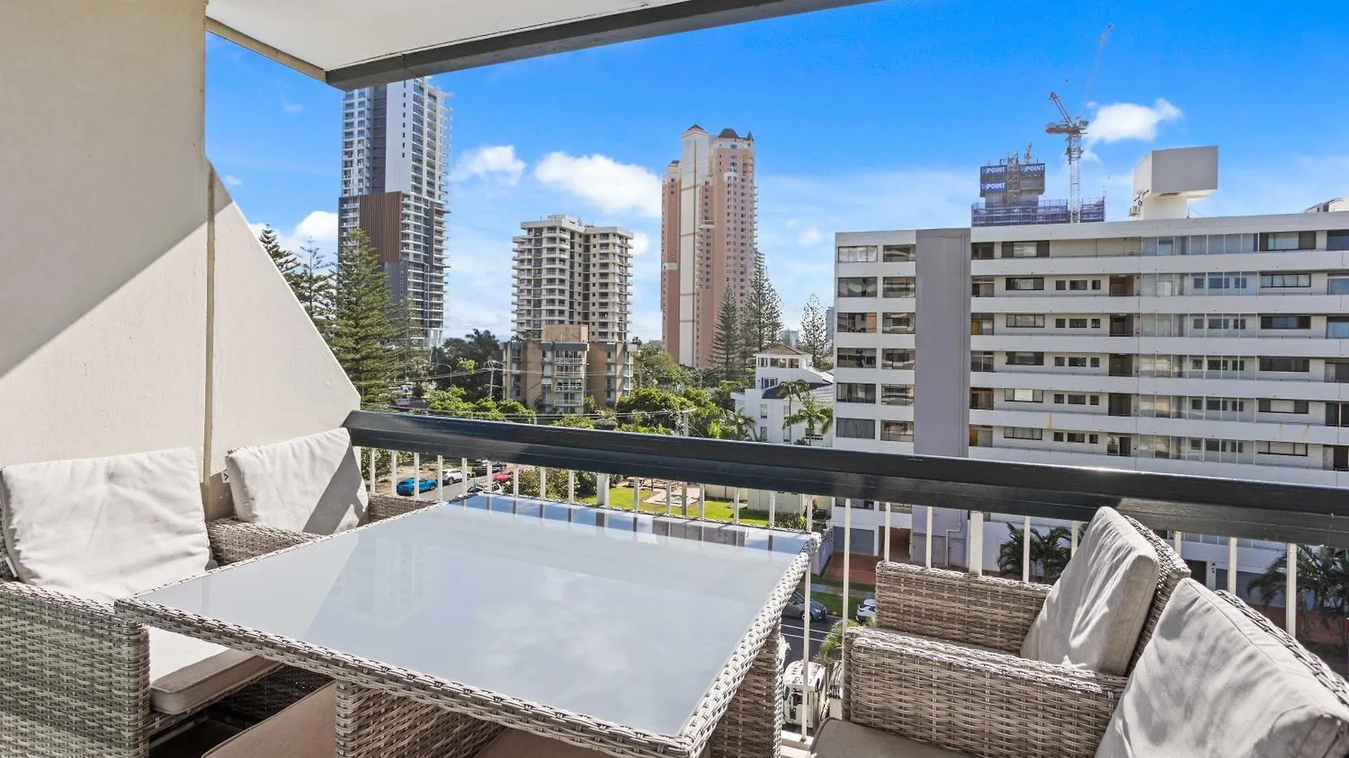 Hi Ho Beach Apartments On Broadbeach Gold Coast