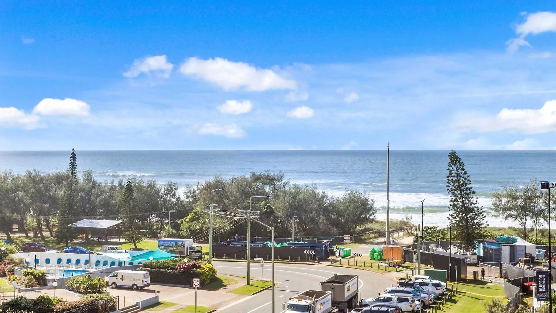 Hi Ho Beach Apartments On Broadbeach Gold Coast Aparthotel