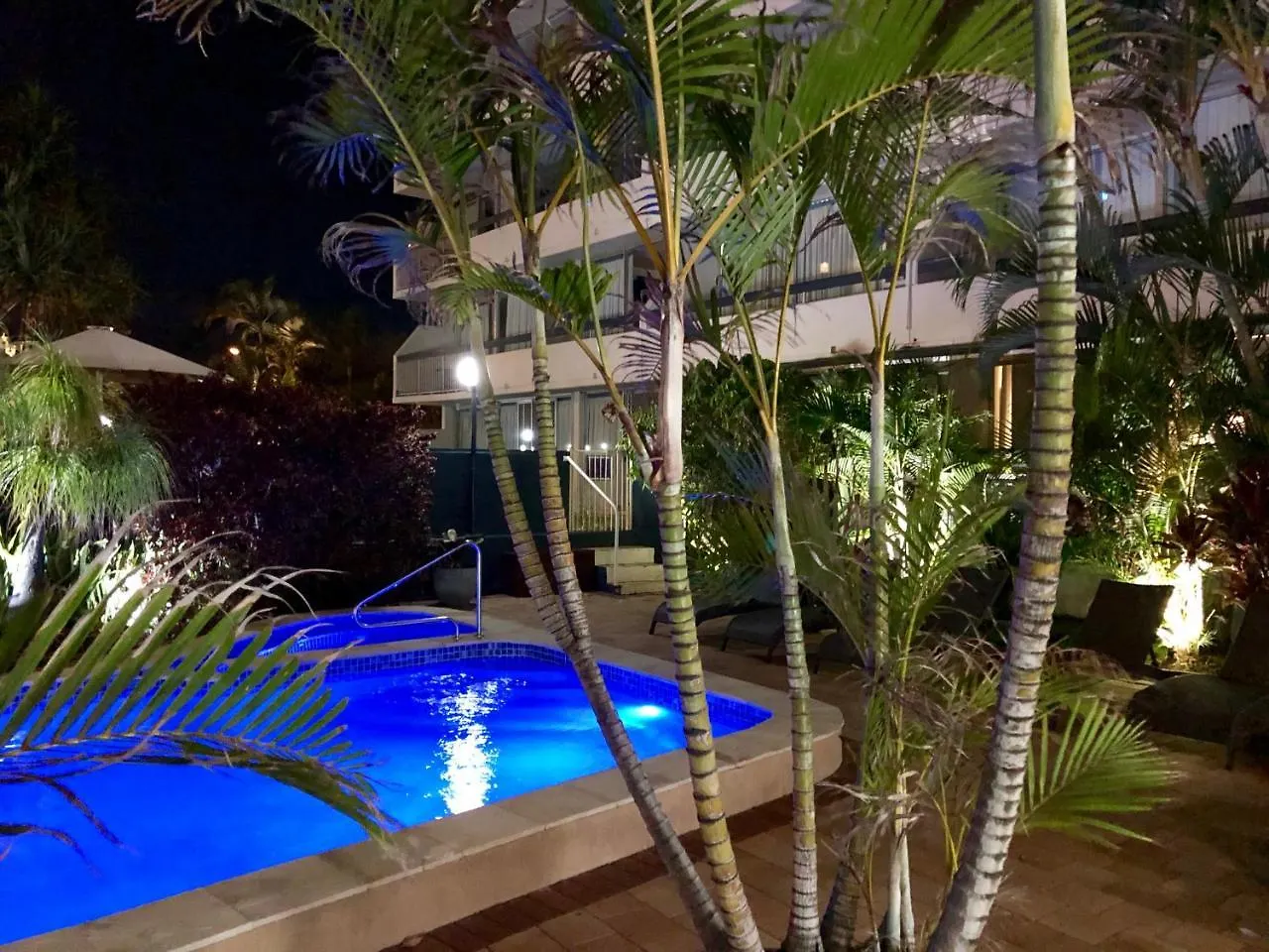 Hi Ho Beach Apartments On Broadbeach Gold Coast Aparthotel